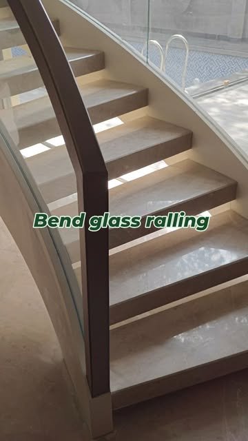 Curved glass railing